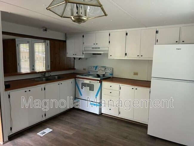 Photo - 2185 Kittrell Rd