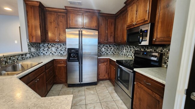 2806 Selman Dr