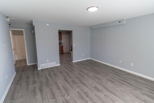 Photo - 706 Demaret Dr