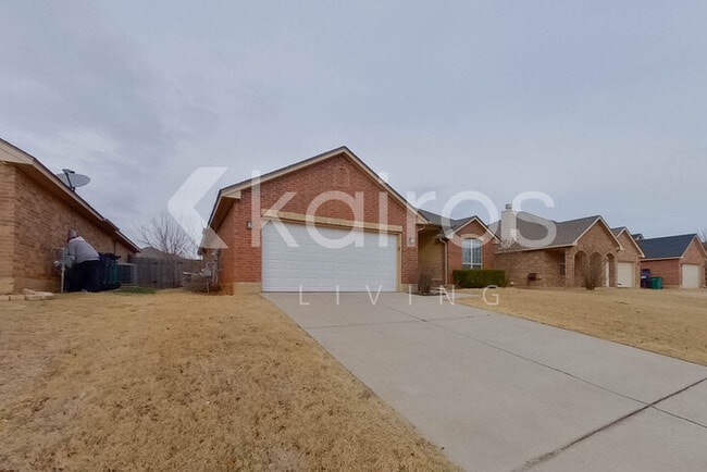 Photo - 2421 NW 158th St