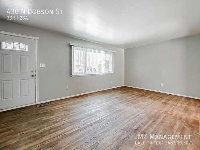 Photo - 430 N Dobson St