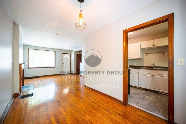 Photo - 213 E Hudson St