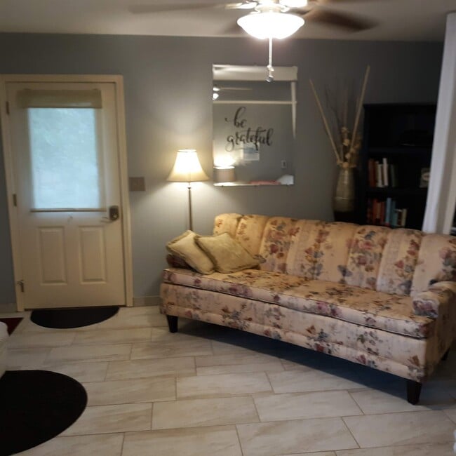 Photo - 170 SE Crescent Dr