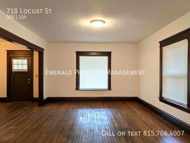 Photo - 718 Locust St