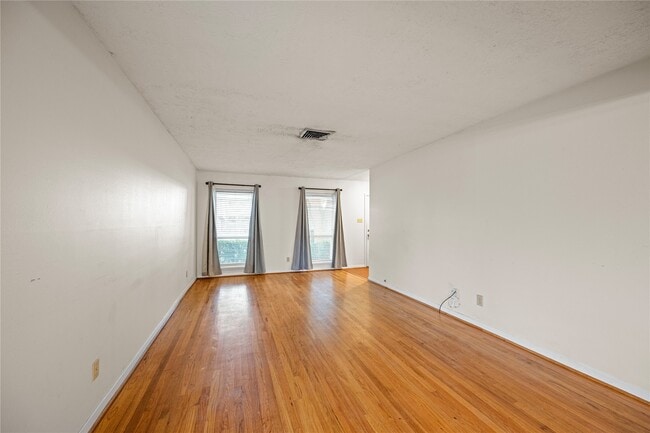 Photo - 8110 Bob White Dr