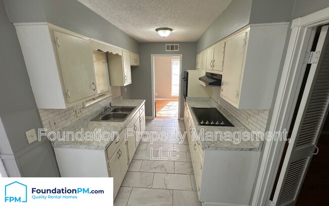 Photo - 2881 Brandale St