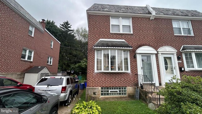 Building Photo - 7615 Burholme Ave Rental