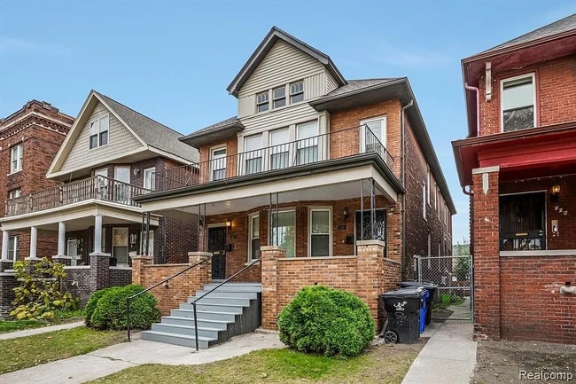 Photo - 310 Hendrie St