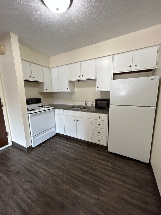 Photo - Chapel Apartments