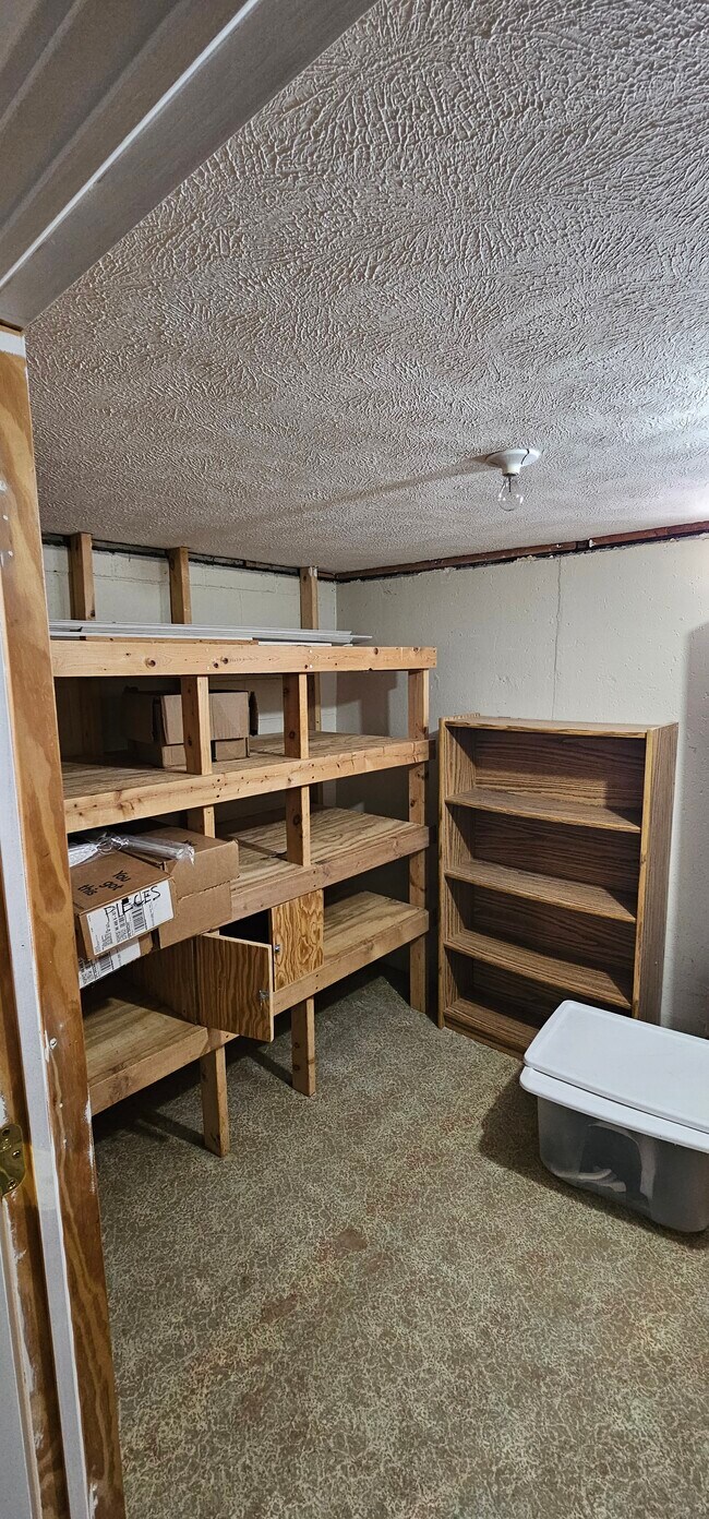 Photo - 7501 Walnut Ave