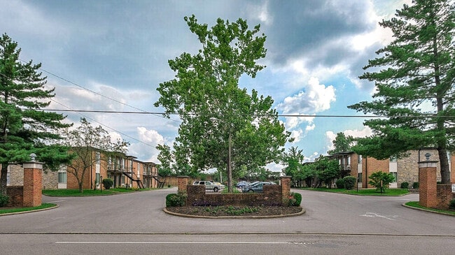 Building Photo - 2601 Hillsboro Pike Unit The Villager Rental