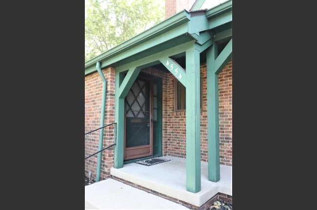 Photo - 4554 Sandringham Dr Unit .