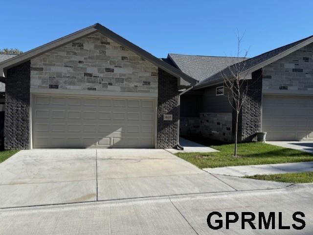 Building Photo - 1605 Jefferson Ct