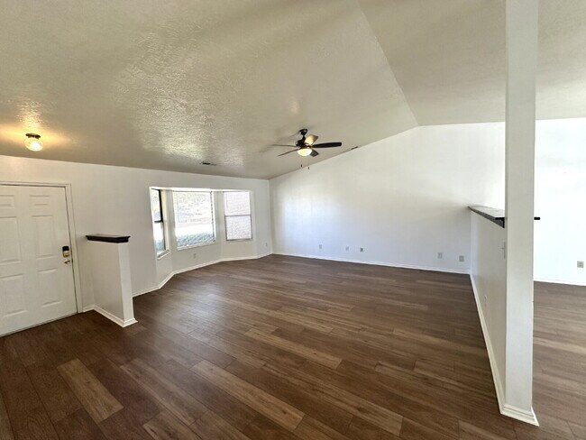 Photo - 3059 Bayberry Cir