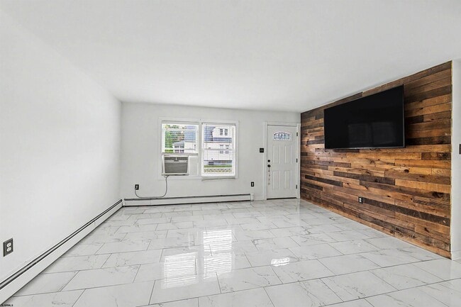 600 S Edgeley Ave