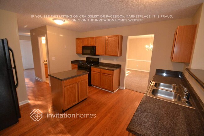 Photo - 624 Granite Trce