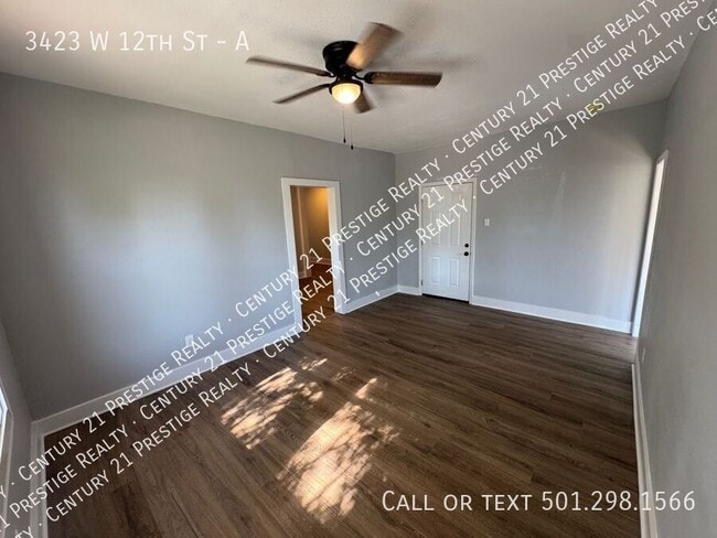 Building Photo - 3423 W 12th St Unit A