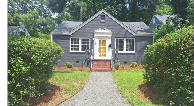Photo - 104 W Maynard Ave House