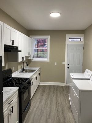 Building Photo - 2114 Hollins St