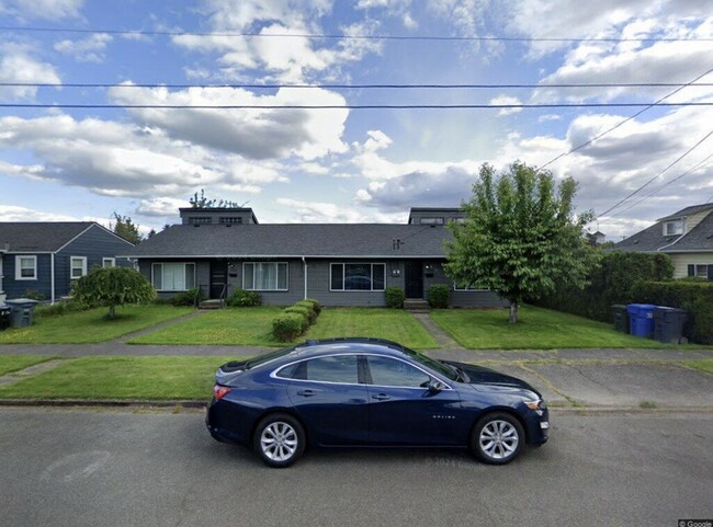 Photo - 916 6th Ave SW Townhome