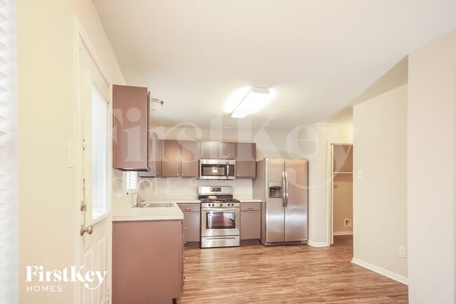 Photo - 7223 Foxcrest Ln