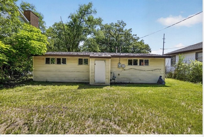 Photo - 2280 Roosevelt Pl