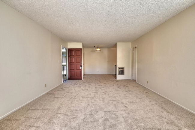 This one bedroom/one bathroom! - This one bedroom/one bathroom! Unit APT 86