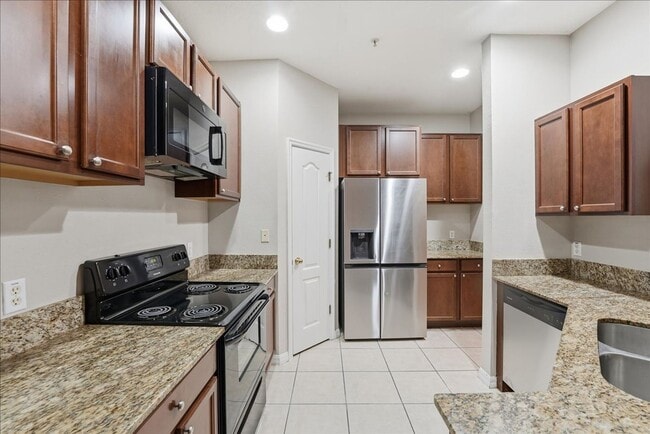 Photo - 757 Ashworth Overlook Dr