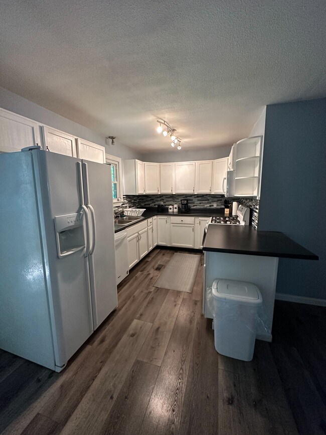 Photo - 311 Riverview Blvd