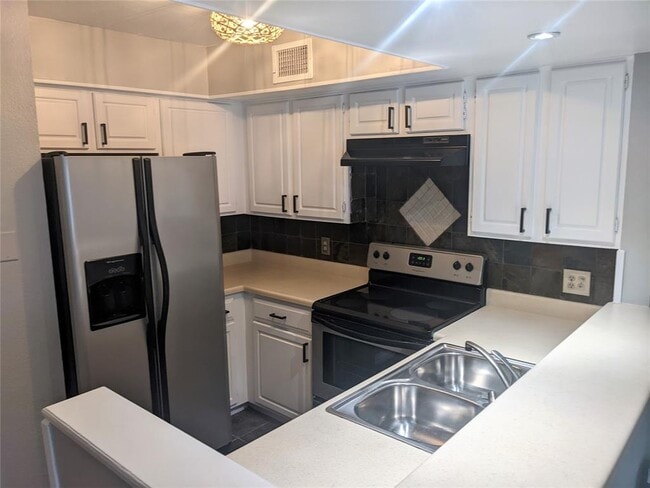 Photo - 11520 N May Ave Unit c101