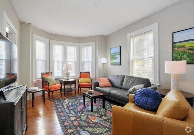 Building Photo - 7 Lester Pl Rental