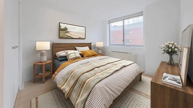 448 W 37th St Unit 6E