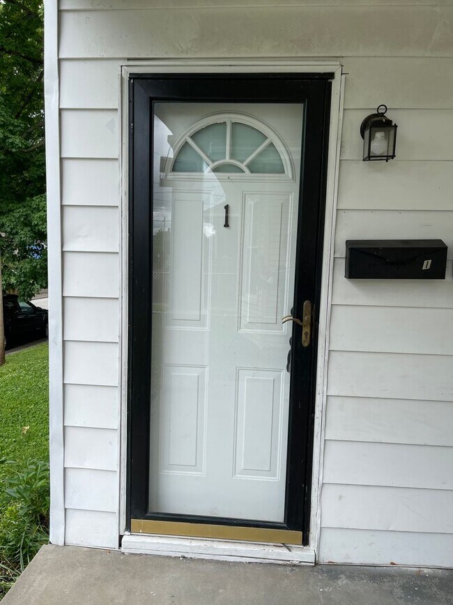 Photo - 310 E 14th St Unidad #1-A