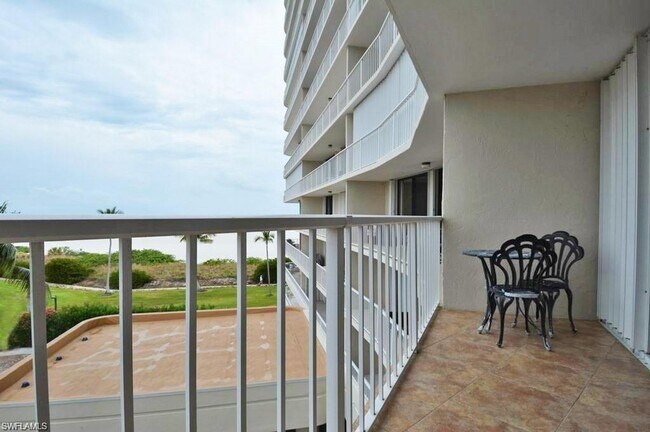 Photo - ** APRIL 2026 AVAILABLE ***FURNISHED SEASO... Unidad 404