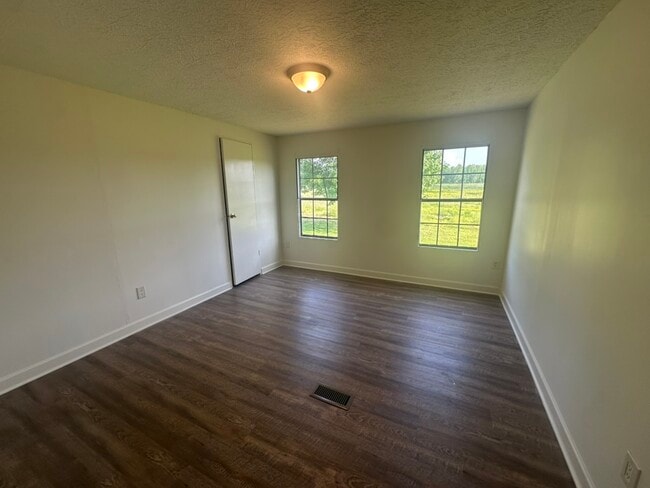 Photo - 1117 W Main St