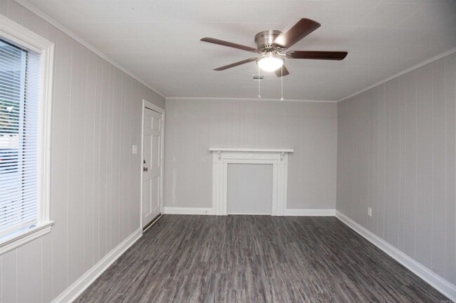 Photo - 5008 Lynch Dr