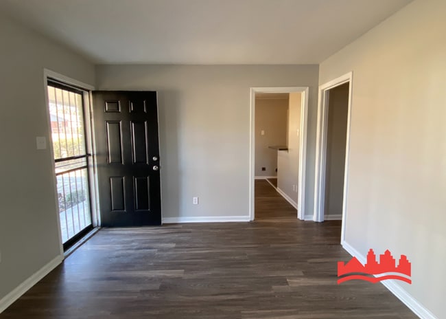 Photo - 745 Harahan Rd