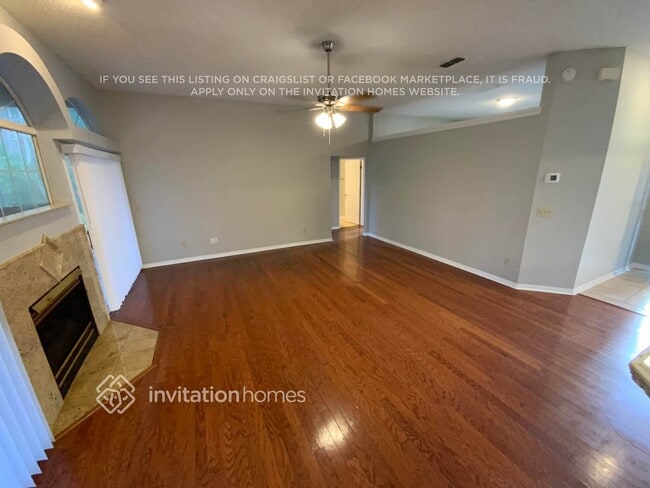 Photo - 1091 Larkspur Loop