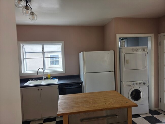 Photo - 1721 N Fairview St