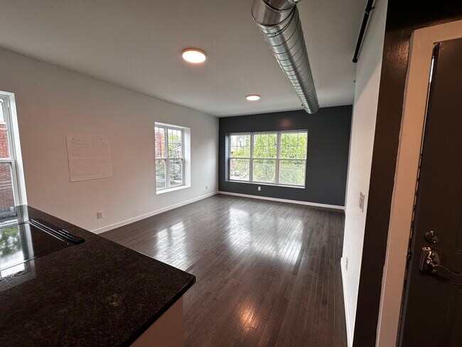 Photo - 27 Wilson Ave Unidad A