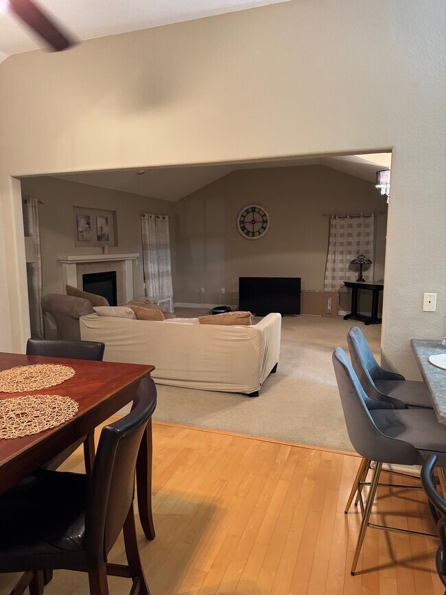 Photo - 1850 Stoney Ln Unit 419