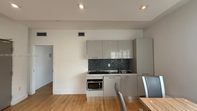 Photo - 600 15th St Unidad 9