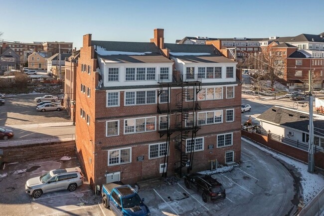 Photo - 205 Market, 5