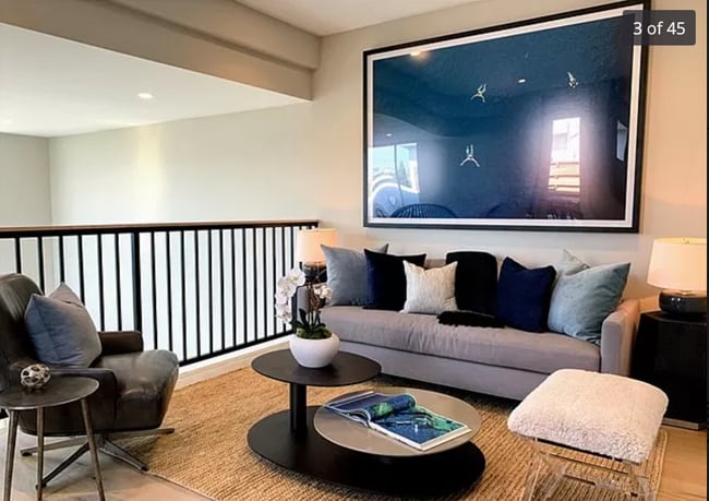 Área de loft, segundo piso - 1920 S Pacific Coast Hwy Unidad 308