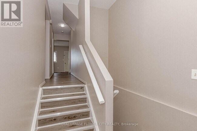 Photo - 195 Denistoun St