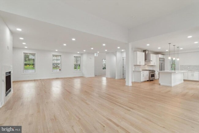 Photo - 35 Sycamore Pl