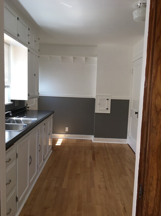 Photo - 1511 Wisconsin Ave