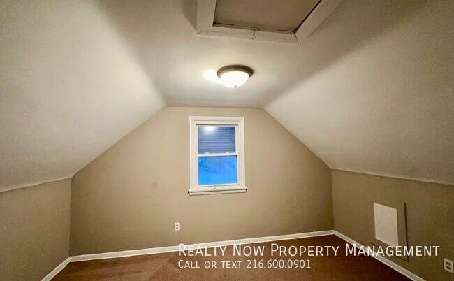 Photo - 16409 Clearview Ave