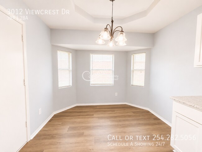 Photo - 3012 Viewcrest Dr