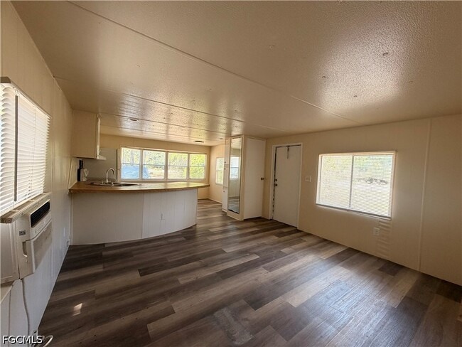 Building Photo - 7535 McDaniel Dr